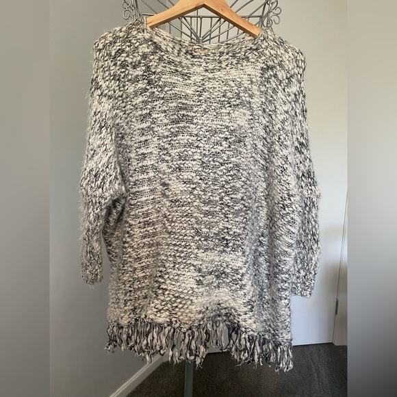 💥 SALE💥 Harvey Who? Oversized jumper - Picture 3 of 6